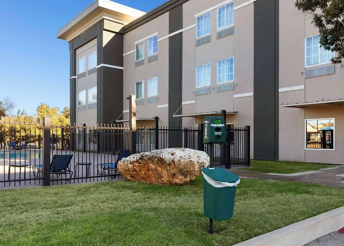 La Quinta By Wyndham Austin Nw/Lakeline Mall